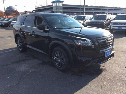 2025 Nissan Pathfinder SV 4WD