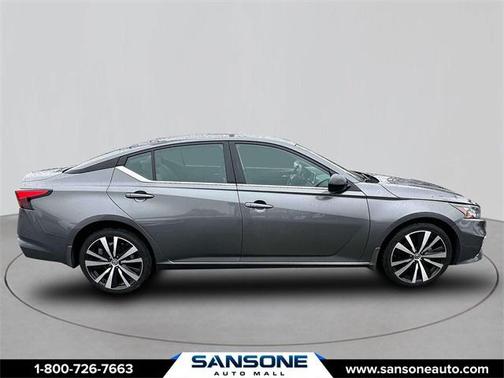 2022 Nissan Altima SR Intelligent AWD