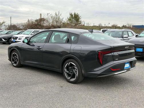 2025 Kia K4 EX