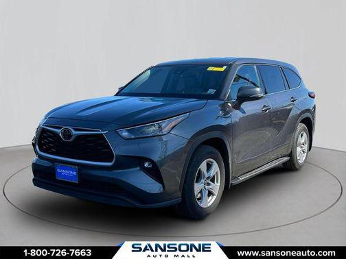 Magnetic Gray 2022 Toyota Highlander LE