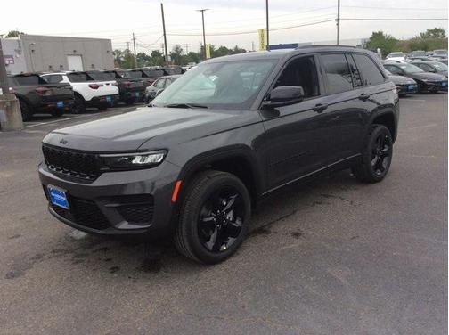 2025 Jeep Grand Cherokee Altitude
