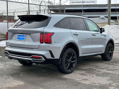 2023 Kia Sorento SX