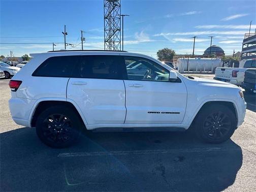 2020 Jeep Grand Cherokee Altitude