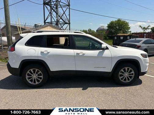 Bright White Clearcoat 2021 Jeep Cherokee Latitude