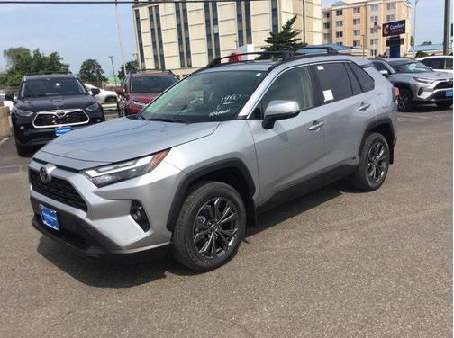 2025 Toyota RAV4 Hybrid XLE Premium
