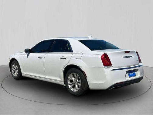 Bright White Clearcoat 2016 Chrysler 300 S