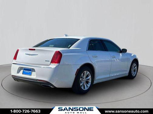 2016 Chrysler 300 S