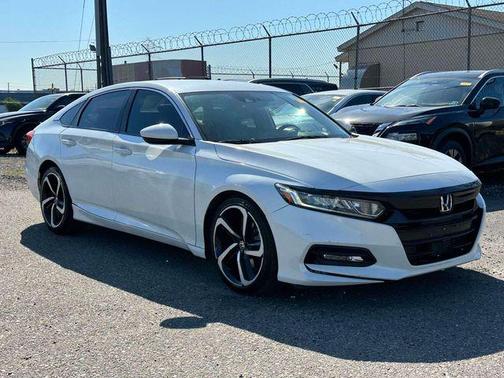 Platinum White 2018 Honda Accord Sport