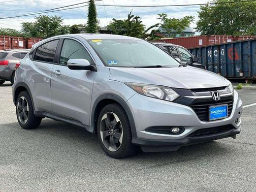 Lunar Silver Metallic 2018 Honda HR-V EX