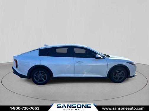 Snow White Pearl 2025 Kia K4 LXS