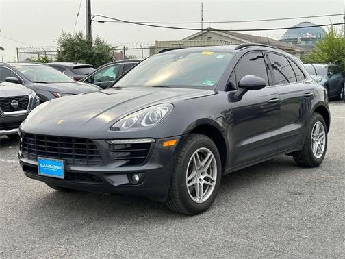 2017 Porsche Macan Base