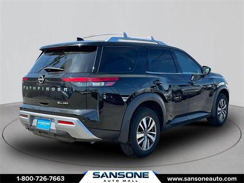 2023 Nissan Pathfinder SL 4WD