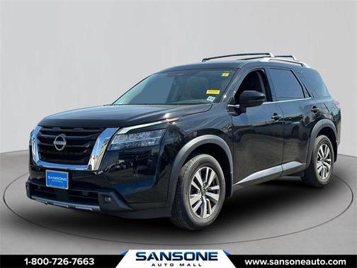 2023 Nissan Pathfinder SL 4WD