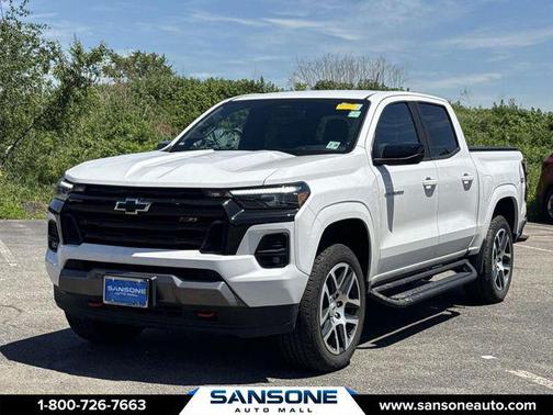 Summit White 2024 Chevrolet Colorado Z71