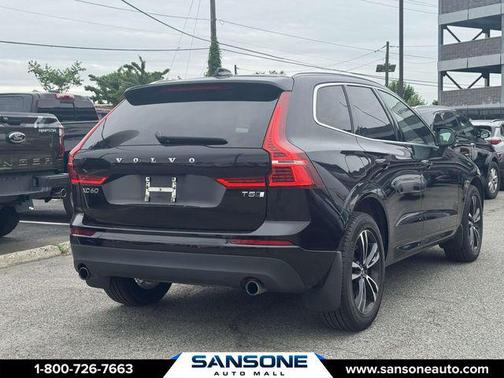 Onyx Black 2021 Volvo XC60 T5 Momentum