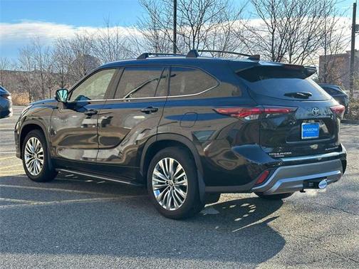 2026 Toyota Highlander Platinum