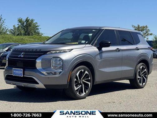 Mercury Gray Metallic 2022 Mitsubishi Outlander SE