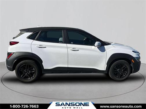 2022 Hyundai KONA SE