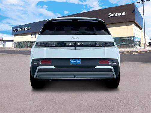 2025 Hyundai IONIQ 5 SE