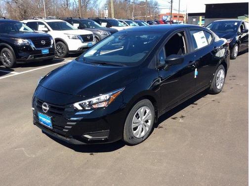 2025 Nissan Versa 1.6 S