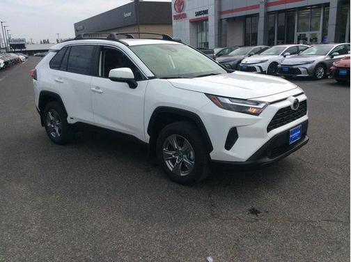 2025 Toyota RAV4 Hybrid XLE