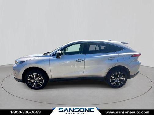 Titanium Glow 2021 Toyota Venza LE