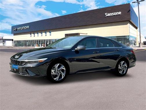 2025 Hyundai ELANTRA SEL