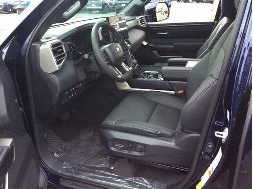 2025 Toyota Sequoia SR5