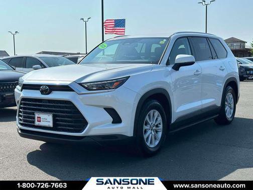 Pearl 2025 Toyota Grand Highlander XLE