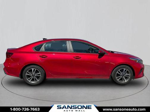 Currant Red 2022 Kia Forte LXS