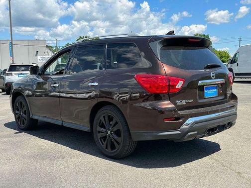 Mocha Almond Pearl 2019 Nissan Pathfinder SL