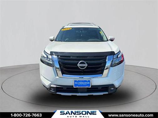 2022 Nissan Pathfinder SL 4WD