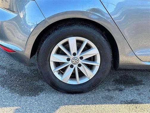 2016 Volkswagen Golf TSI S 4-Door