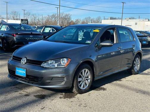 2016 Volkswagen Golf TSI S 4-Door