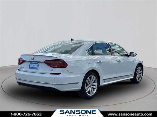 2018 Volkswagen Passat 2.0T SEL Premium