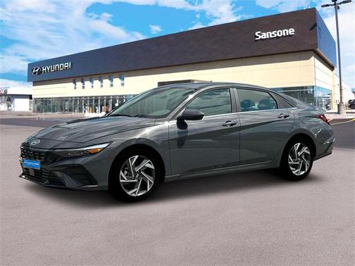 2025 Hyundai ELANTRA SEL