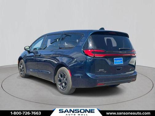 Fathom Blue Pearlcoat 2023 Chrysler Pacifica Hybrid Touring L