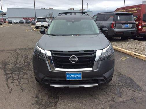 2025 Nissan Pathfinder SL 4WD
