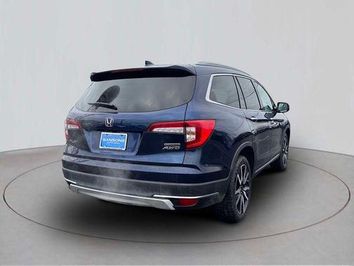 2021 Honda Pilot Touring 8-Passenger