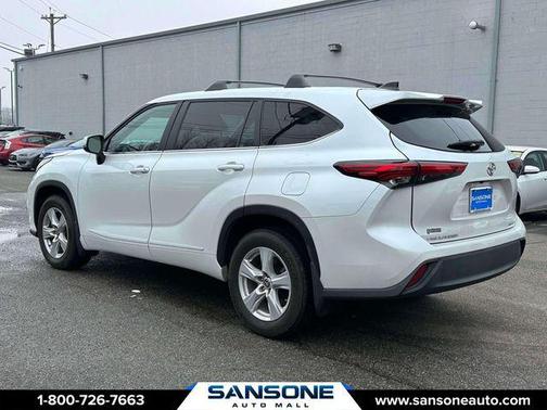 2023 Toyota Highlander LE