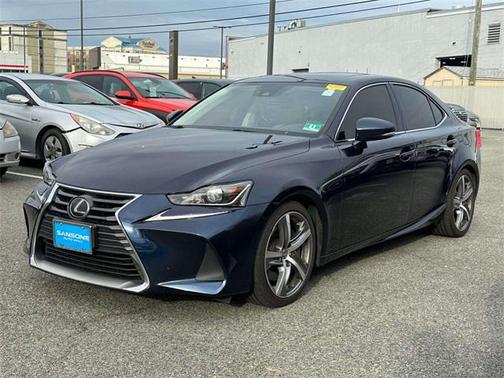 2018 Lexus IS 300 Base