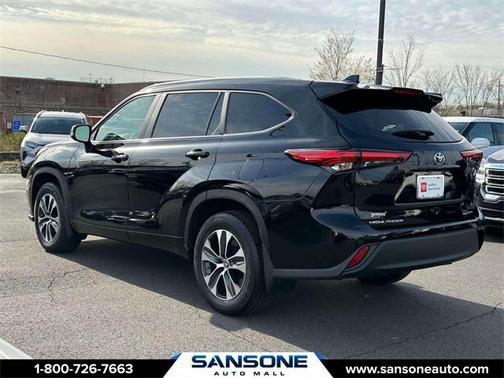 2023 Toyota Highlander XLE