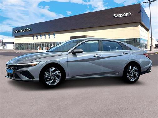 2025 Hyundai ELANTRA SEL