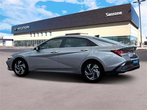 2025 Hyundai ELANTRA SEL