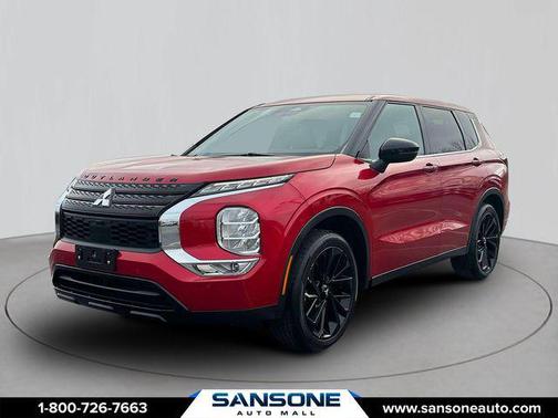 Red Diamond 2022 Mitsubishi Outlander Black Edition S-AWC