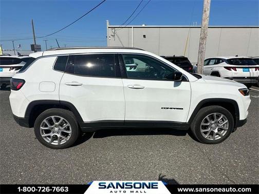 2024 Jeep Compass Latitude Lux