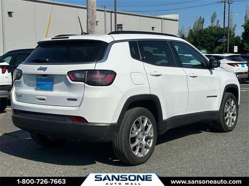 2024 Jeep Compass Latitude Lux