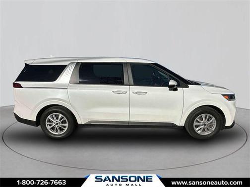 2023 Kia Carnival LX