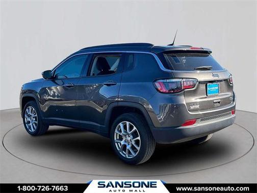 2022 Jeep Compass Latitude Lux