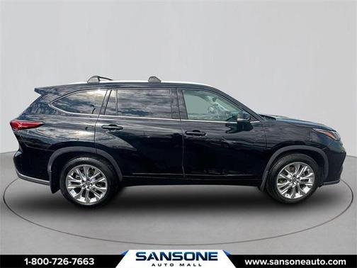 2022 Toyota Highlander Limited